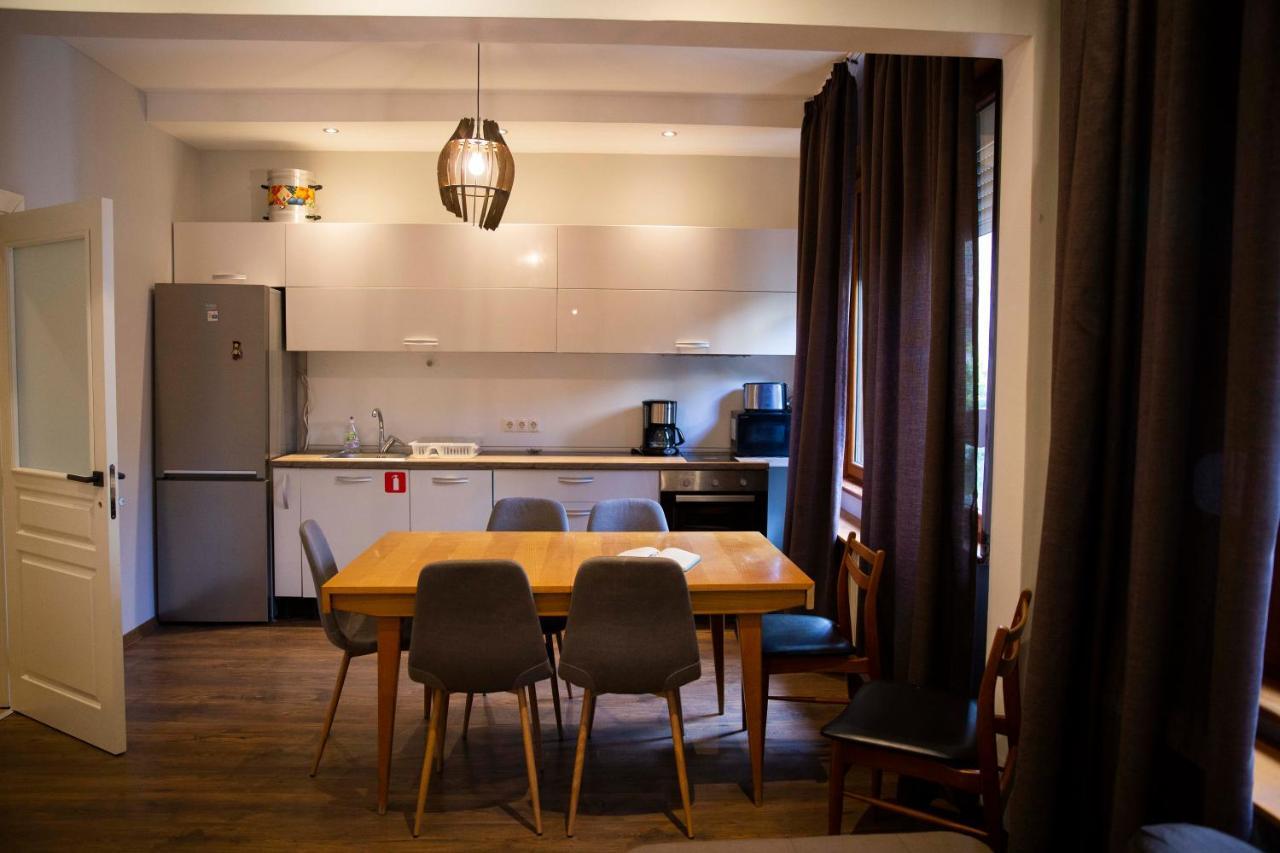 Central Sofia 3-Bedroom Apartment - Urban Art Gallery - Free Parking! Exteriér fotografie